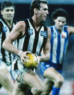 Peter Daicos up against North Melbourne.